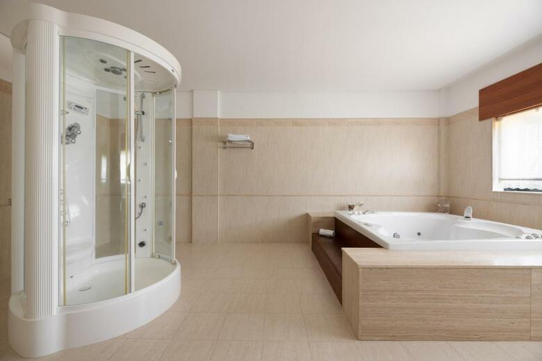 Hotel V�a Argentum - Spa Y Deporte
