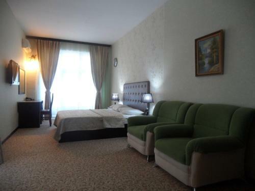 Avand Hotel