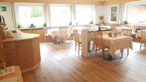 Hotel Pension L�rchenhof