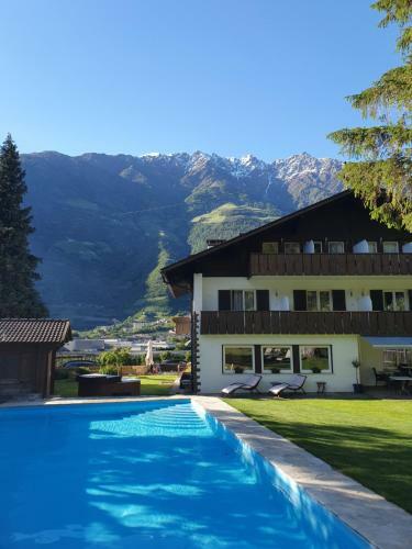 Hotel Pension L�rchenhof
