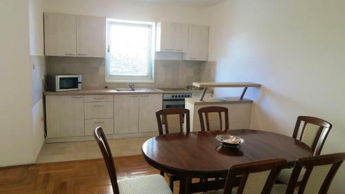 Apartment Malinska,krk, Primorje-gorski Kotar 4
