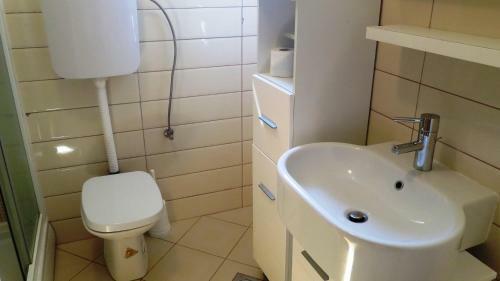 Apartment Malinska,krk, Primorje-gorski Kotar 4