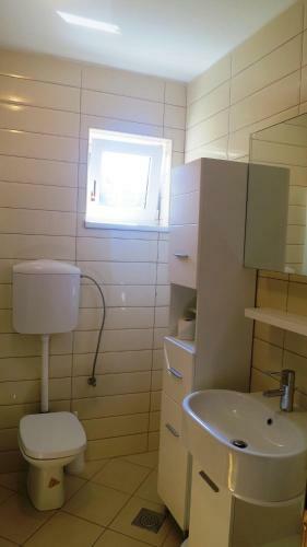 Apartment Malinska,krk, Primorje-gorski Kotar 4