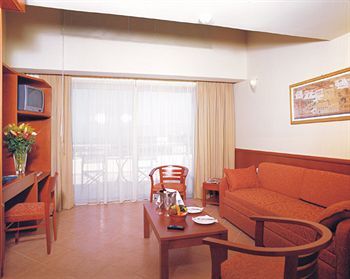 Hotel Hydramis Palace Beach Resort