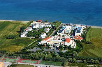 Hotel Hydramis Palace Beach Resort