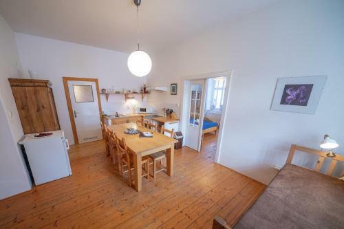 Apartment Ve Ml�n?