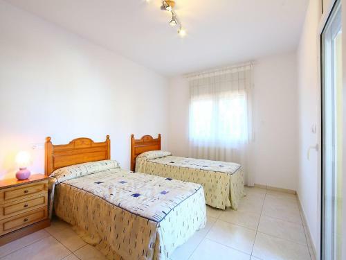 Three-bedroom Villa Empuriabrava Girona 1