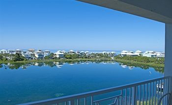 Hotel Carillon Beach Resort Inn