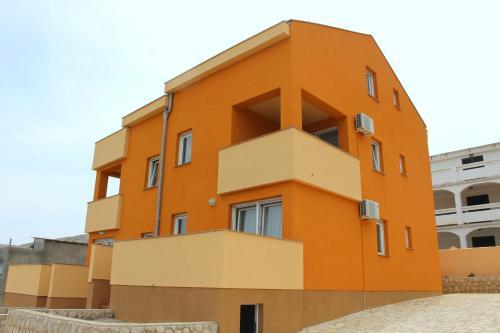 Tina Apartments