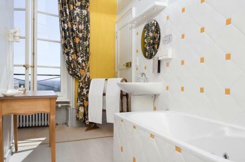 Hotel Ch�teau D'ygrande - Ch�teaux Et H�tels Collection