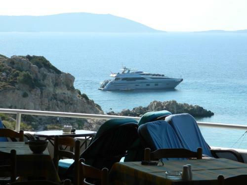 Hotel Glicorisa Beach