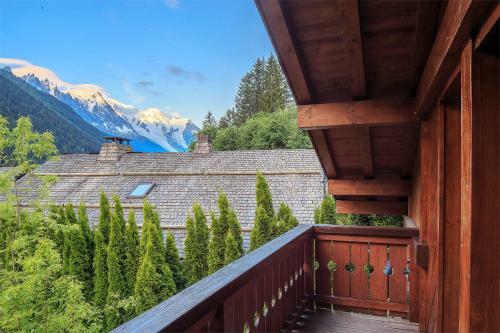Yeti Lodge Chalets