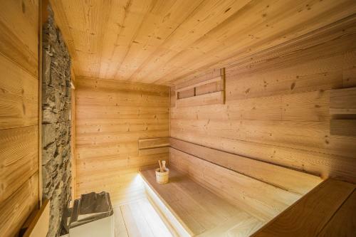Yeti Lodge Chalets