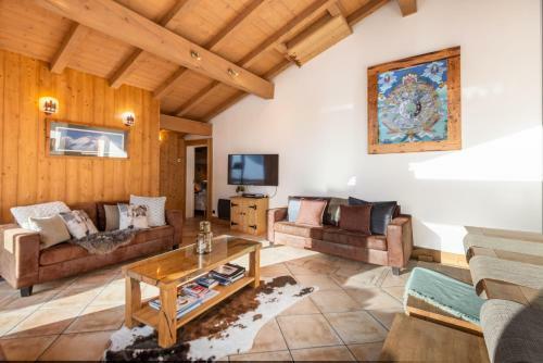 Yeti Lodge Chalets