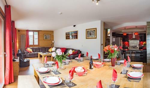Yeti Lodge Chalets