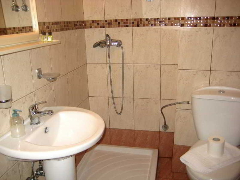 Hotel Avra