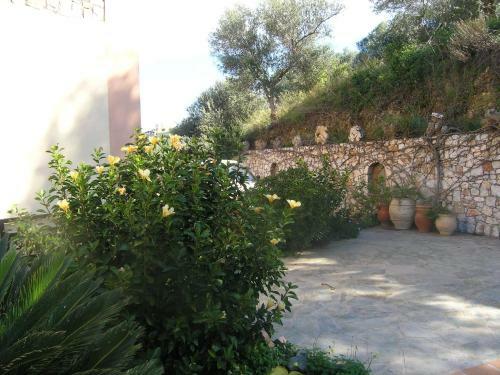 Villa Dimosthenis