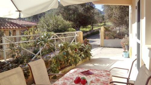 Apartamento Flamiatos Garden Cottages