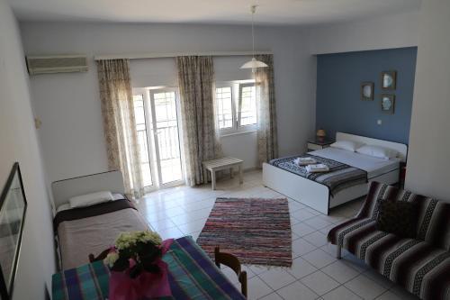 Aris Apartments