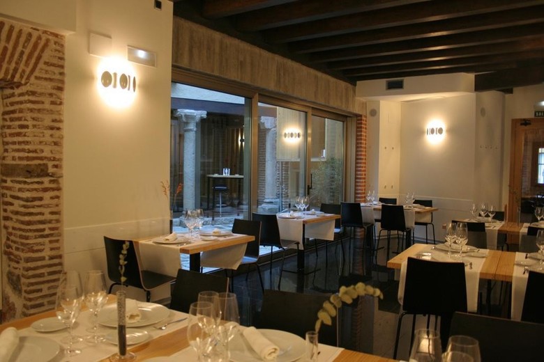 Encanto Hotel & Cafeter�a