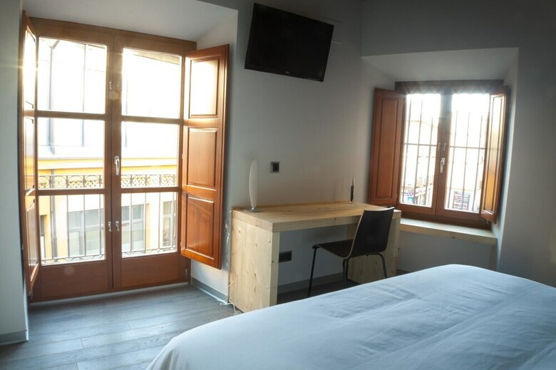 Encanto Hotel & Cafeter�a