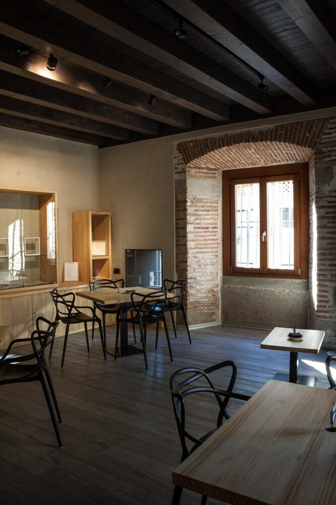 Encanto Hotel & Cafeter�a