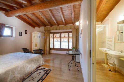 Hostal Fenil Conter