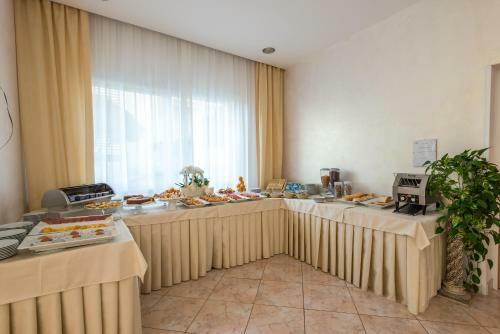 Hotel Corinna