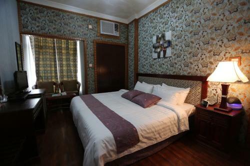 Moon Plaza Hotel