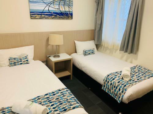 Zorba Waterfront Motel