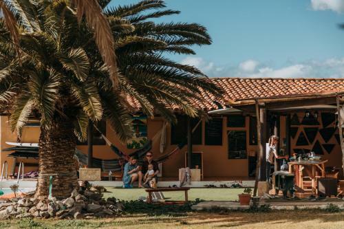 Albergue Twinfin Surf Camp