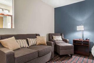 Posada Quality Inn & Suites