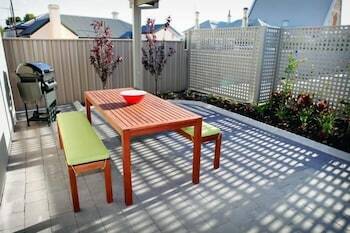 Albany Central Apartments