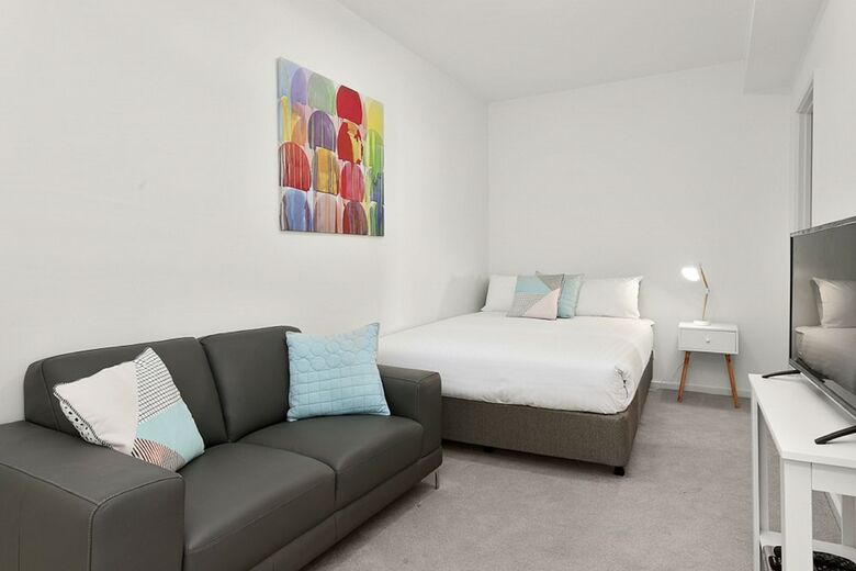Melbourne Holiday Apartments Flinders Wharf