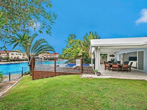 Balyarta Crescent 38