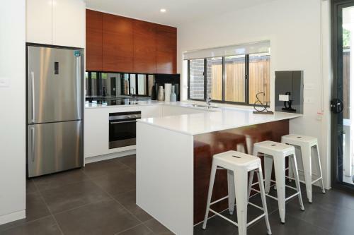 Lewis Street Apartments