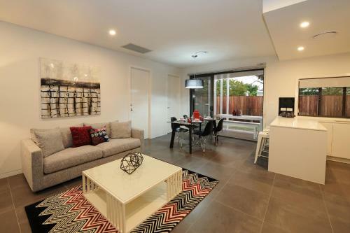 Lewis Street Apartments