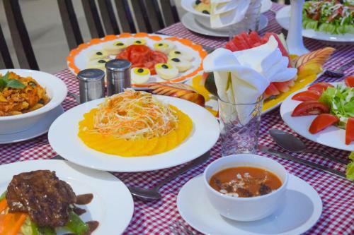 Hotel Alashkhara Beach Resort