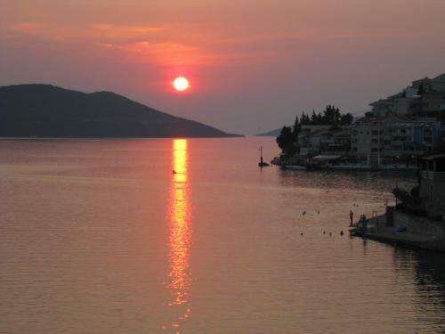 Hostal Villa Obad Guest House