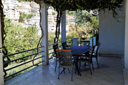 Hostal Villa Obad Guest House