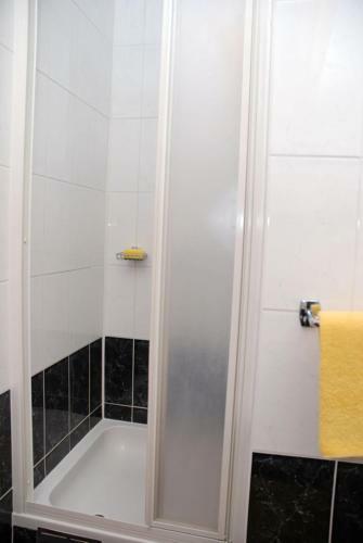 Hostal Villa Obad Guest House