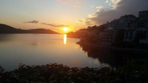 Hostal Villa Obad Guest House