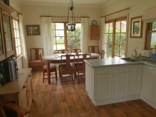 Sutton Forest Cottage