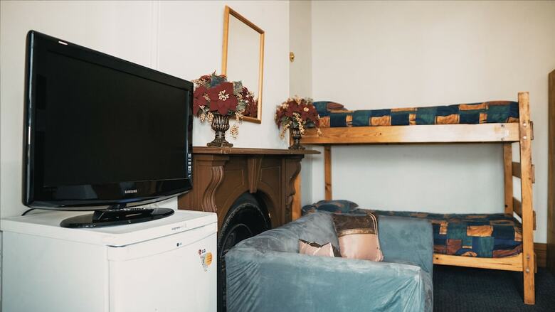 Hostal Alishan International Guest House