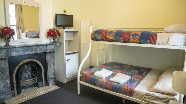Hostal Alishan International Guest House