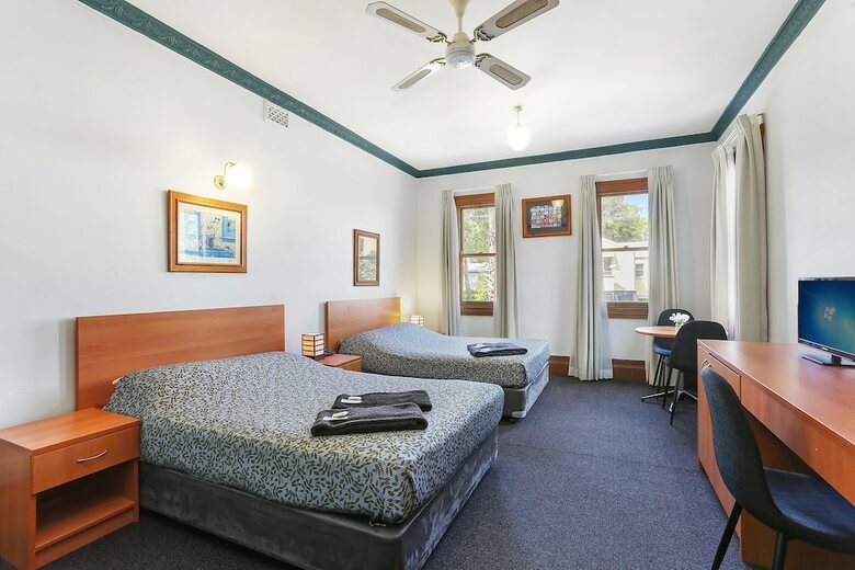 Hostal Alishan International Guest House