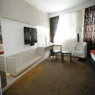 City Hotel