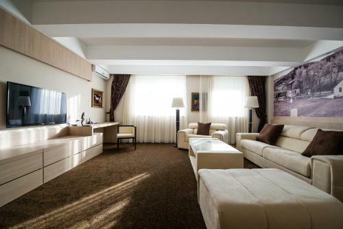 City Hotel