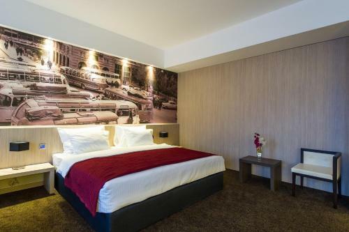 City Hotel