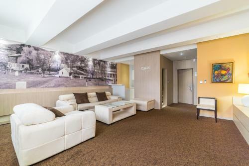 City Hotel